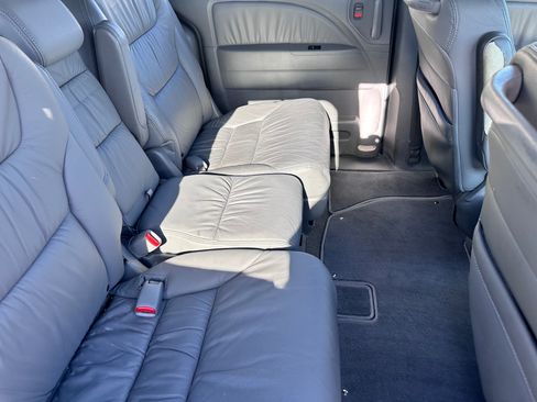 Used 2010 Honda Odyssey EX-L image 10
