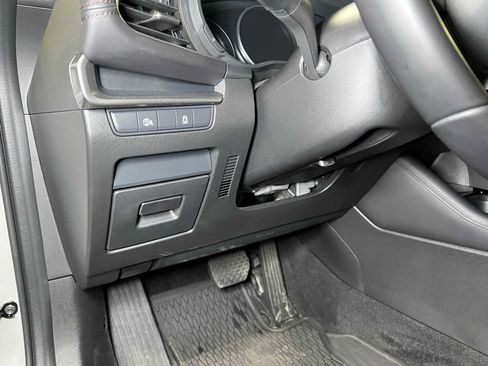 Used 2025 MAZDA MAZDA3 s Sport FWD image 25