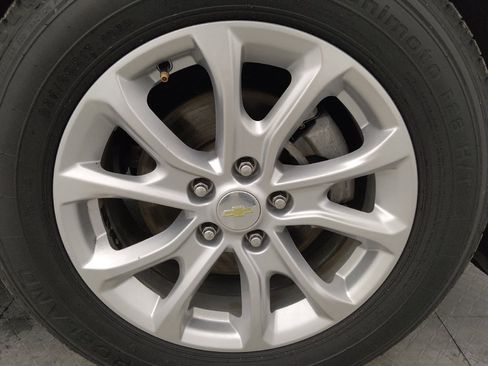 Used 2021 Chevrolet Equinox LS FWD image 31