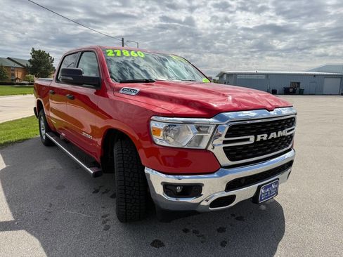Used 2024 RAM 1500 Big Horn AWD/4WD image 3
