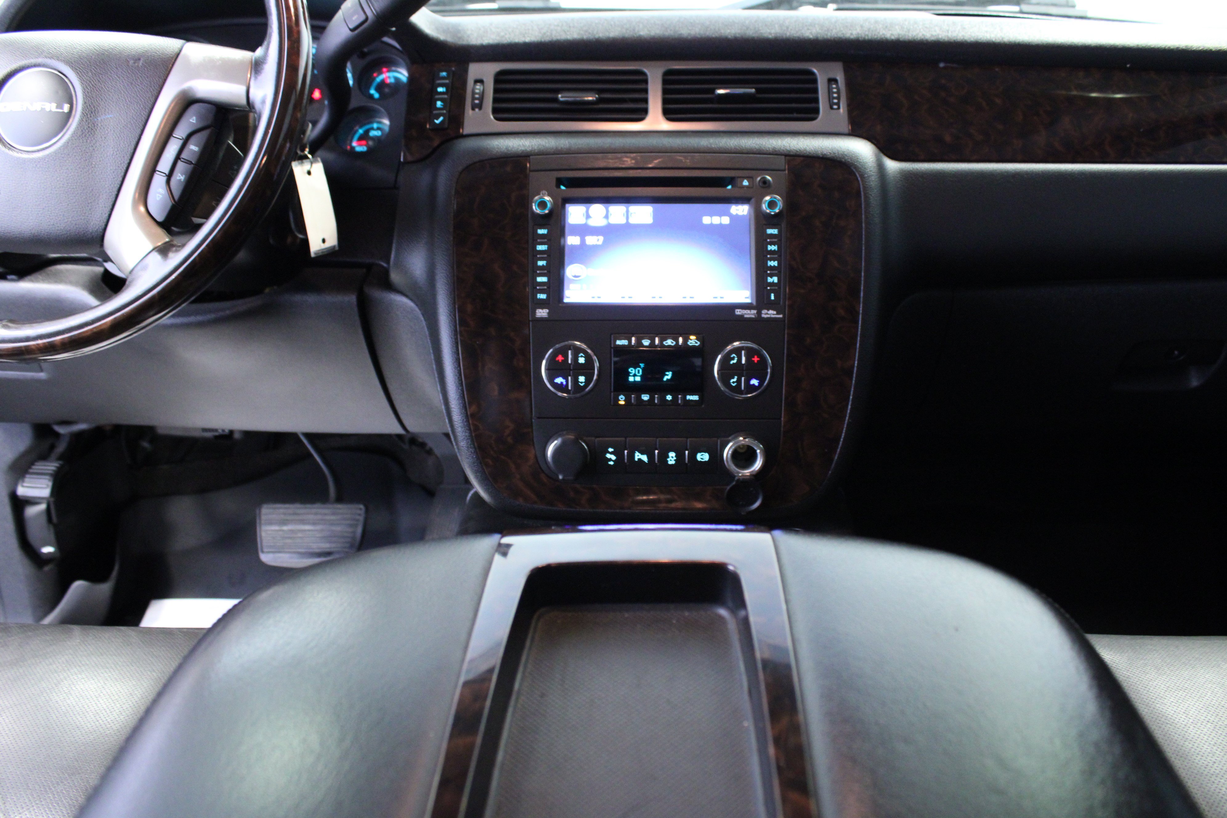 Used 2013 GMC Sierra 2500 Denali AWD/4WD image 18