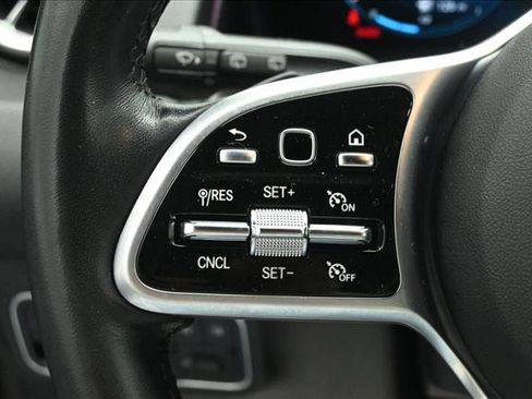 Certified 2023 Mercedes-Benz GLB 250 4MATIC image 11