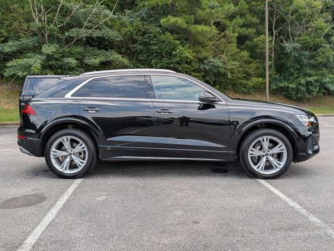 Used 2023 Audi Q8 Premium AWD/4WD image 10
