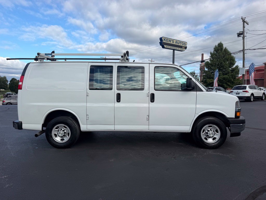 Used 2020 Chevrolet Express 2500 w/ Driver Convenience Package RWD image 4