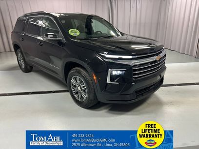 Used 2025 Chevrolet Traverse LT