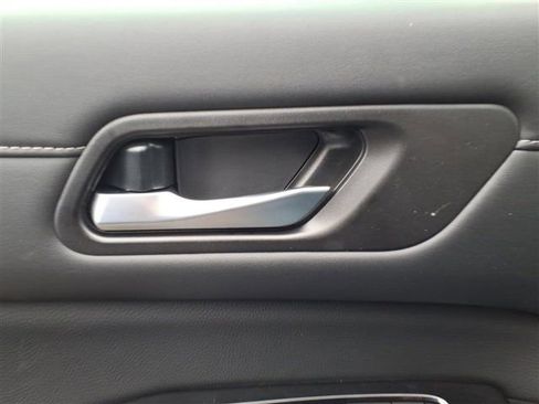 New 2026 Nissan Pathfinder SL image 16