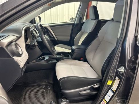 Used 2018 Toyota RAV4 XLE w/ Plus Extra Value Package AWD/4WD image 13
