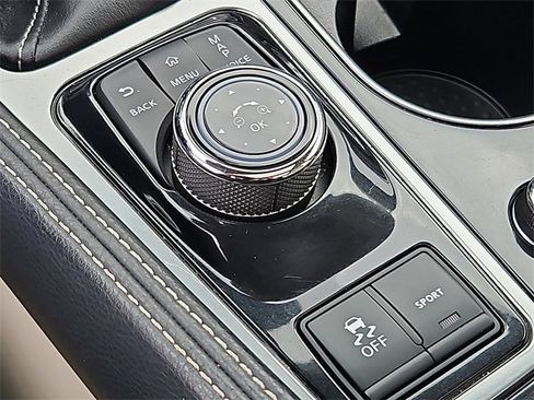 Used 2023 Nissan Maxima Platinum image 25