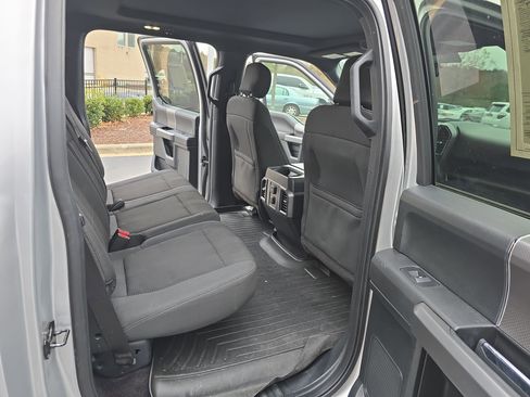 Used 2016 Ford F150 XLT w/ Equipment Group 302A Luxury image 11