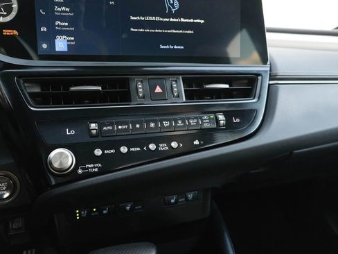 Used 2023 Lexus ES 350 F Sport image 41