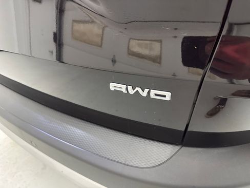 Used 2024 Ford Escape Platinum image 11