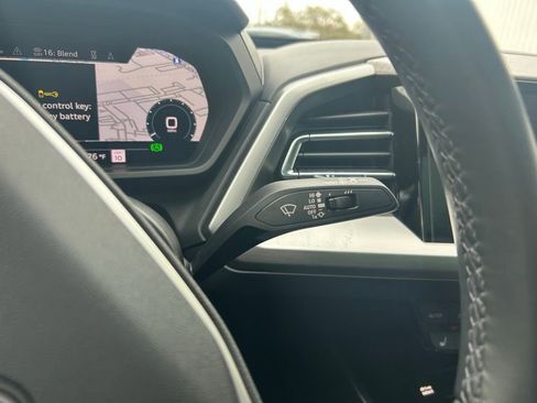 Used 2023 Audi Q4 e-tron Premium Plus w/ Premium Plus image 22