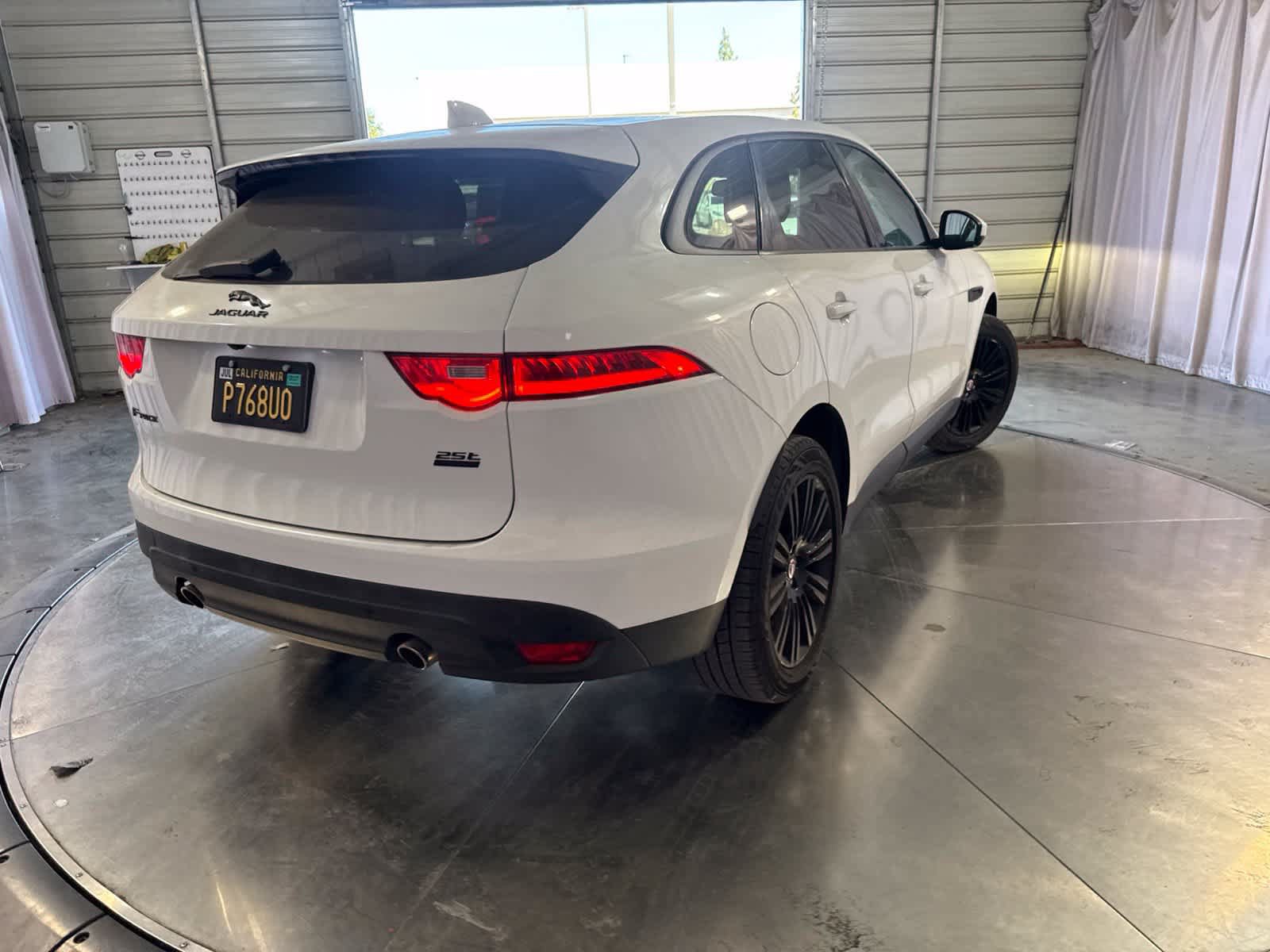 Used 2018 Jaguar F-PACE Premium AWD/4WD image 5