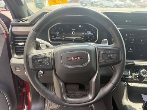 Used 2023 GMC Sierra 1500 AT4 w/ AT4 Premium Package AWD/4WD image 5