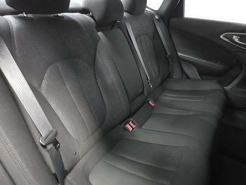 Used 2015 Chrysler 200 Limited w/ Convenience Group FWD image 16