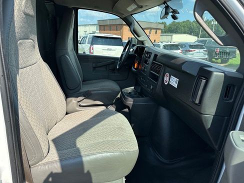 Used 2020 GMC Savana 2500 w/ Driver Convenience Package RWD image 29