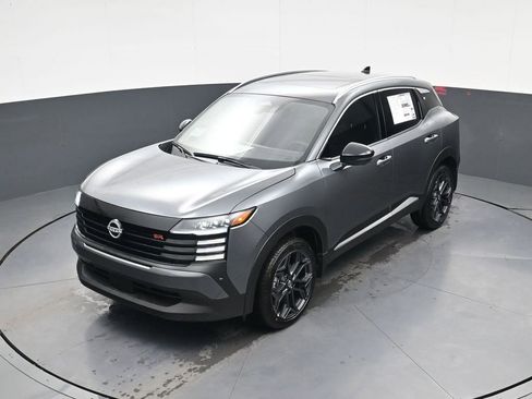 New 2026 Nissan Kicks SR w/ SR Premium Package AWD/4WD image 14
