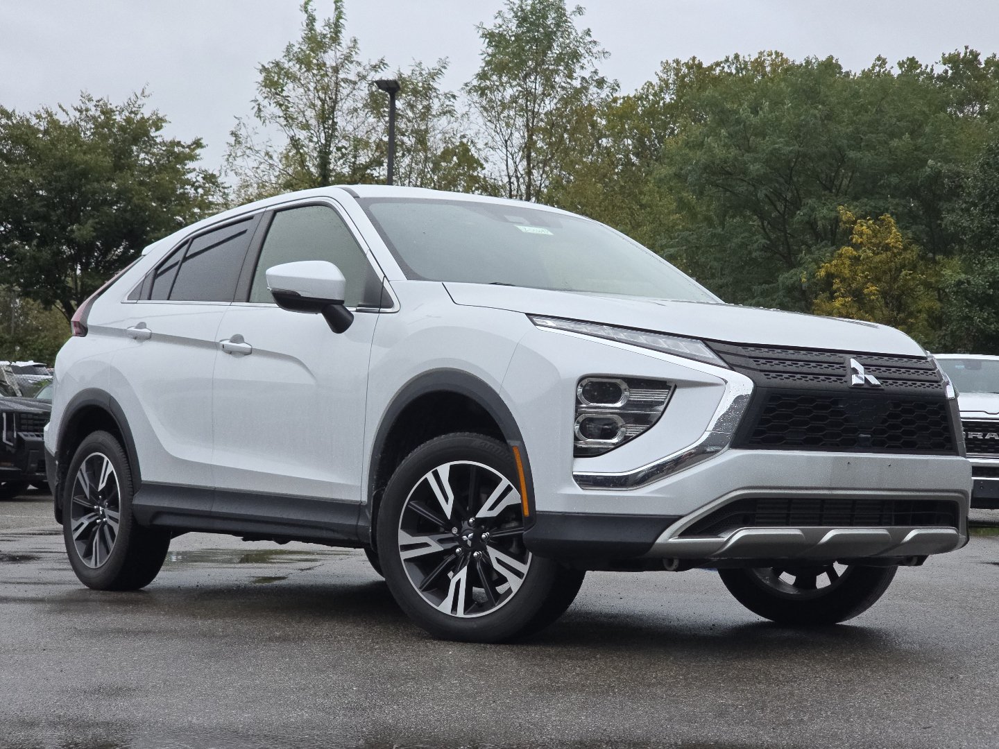Used 2023 Mitsubishi Eclipse Cross SE AWD/4WD image 2