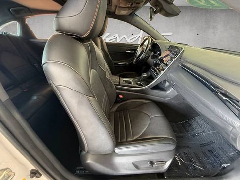 Used 2019 Toyota Avalon XSE FWD image 24