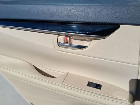 Used 2014 Lexus ES 350 image 19