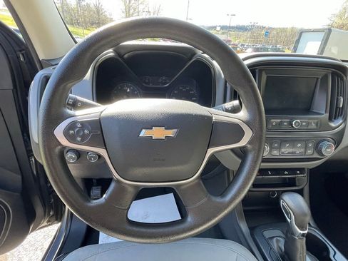 Certified 2022 Chevrolet Colorado W/T w/ Custom Special Edition image 31