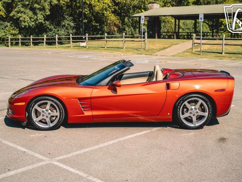 Used 2006 Chevrolet Corvette 3LT Convertible w/ Preferred Equipment Group image 12