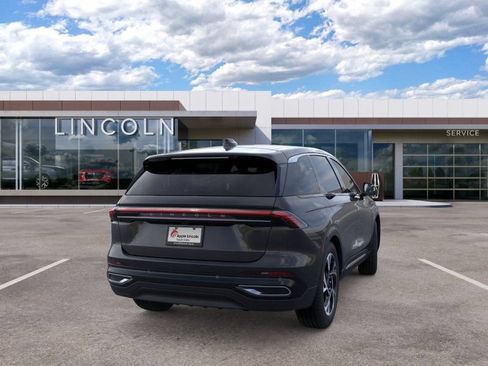 New 2026 Lincoln Nautilus Premier AWD/4WD image 9