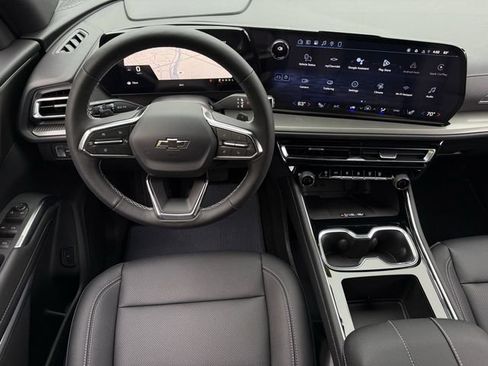 New 2026 Chevrolet Traverse LT image 11