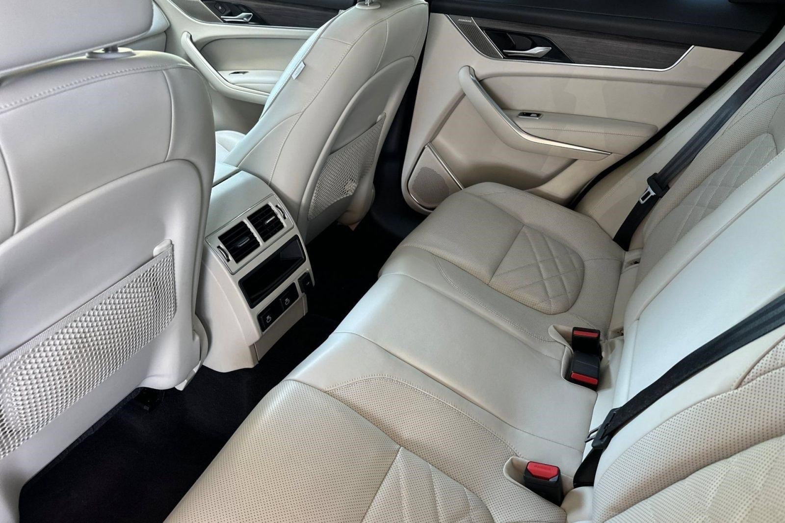 Used 2022 Jaguar F-PACE S AWD/4WD image 30