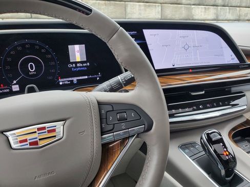 Certified 2024 Cadillac Escalade Sport Platinum image 26