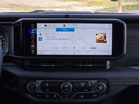 Used 2025 Jeep Wrangler Unlimited Rubicon image 19