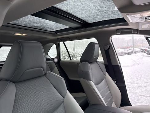 Used 2022 Toyota RAV4 Limited image 36