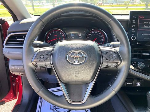 Used 2024 Toyota Camry XSE FWD image 13