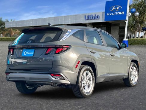 New 2026 Hyundai Tucson SE image 2