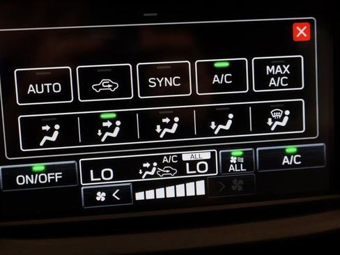 Used 2025 Subaru Forester AWD/4WD image 26