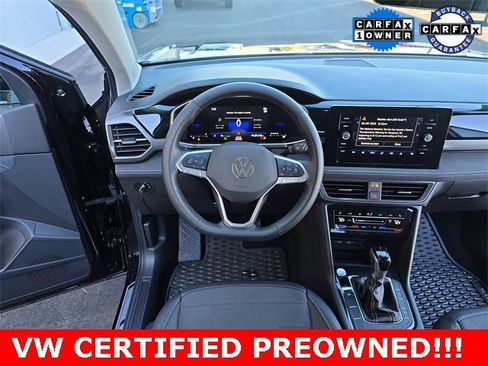 Used 2025 Volkswagen Taos SE image 13