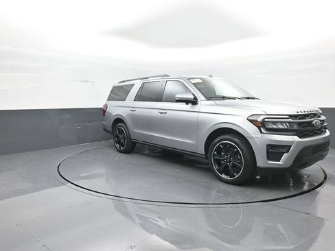 Certified 2023 Ford Expedition Max Limited AWD/4WD image 2