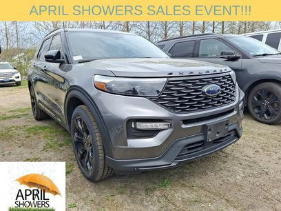 Certified 2022 Ford Explorer ST-Line w/ Class IV Trailer Tow Package