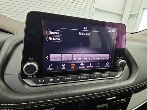 Used 2023 Nissan Rogue SV FWD image 17