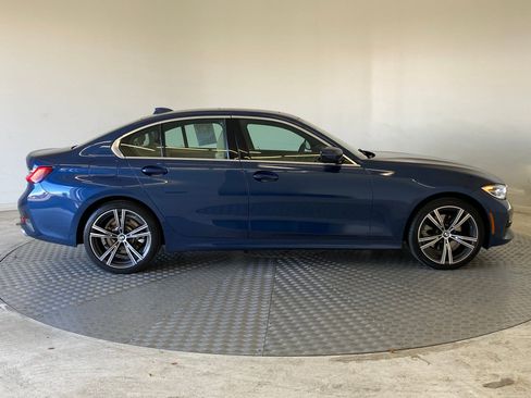 Used 2021 BMW 330i xDrive Sedan w/ Premium Package image 8