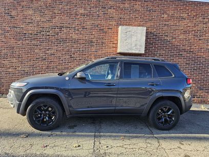 Used 2016 Jeep Cherokee Trailhawk w/ Comfort/Convenience Group