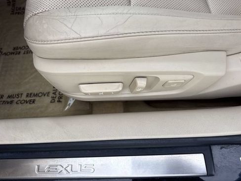 Used 2014 Lexus ES 350 w/ Luxury Package FWD image 12