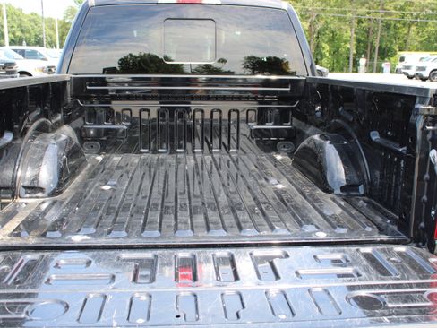 Used 2023 Ford F150 Lariat w/ FX4 Off-Road Package AWD/4WD image 9