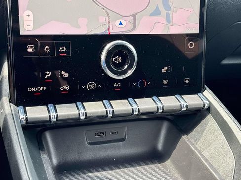New 2027 GMC Terrain Elevation AWD/4WD image 13