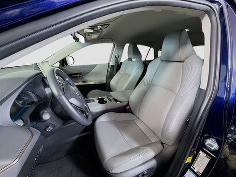 Used 2021 Toyota Venza XLE w/ Softex Package AWD/4WD image 11