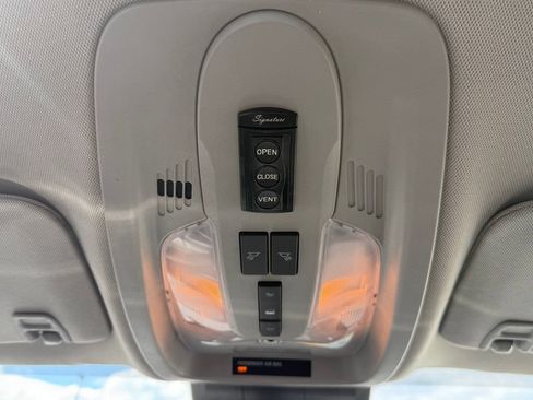 Used 2015 Chevrolet Equinox LT w/ Driver Convenience Package AWD/4WD image 12