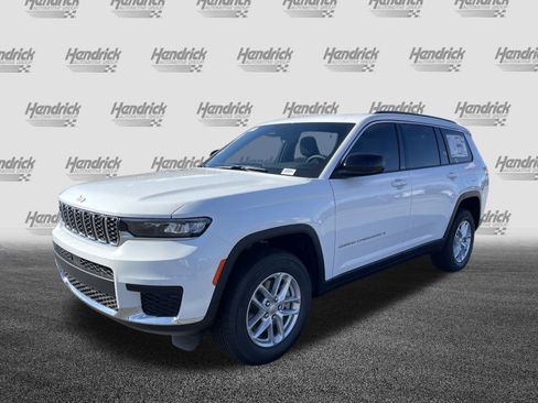 Used 2025 Jeep Grand Cherokee L Laredo image 5