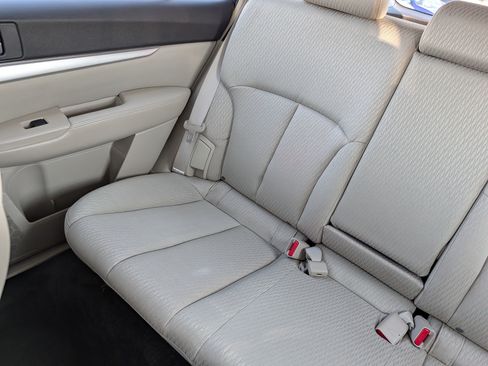 Used 2012 Subaru Outback 2.5i AWD/4WD image 12