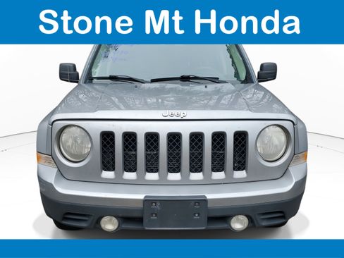 Used 2014 Jeep Patriot Sport w/ Power Value Group image 2