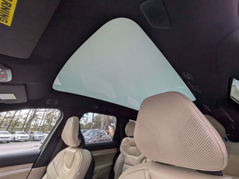 New 2026 Volvo EX90 Ultra image 22